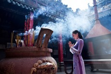 Đi chùa lễ Phật nên “hiểu” Phật như thế nào?