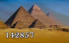 Những con số và những bí ẩn trong kim tự tháp 
